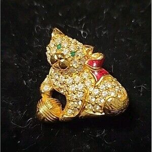 Vintage Swarovski Crystal Pave' Kitty With Ball Of Yarn Gold Tone Brooch Pin 80s